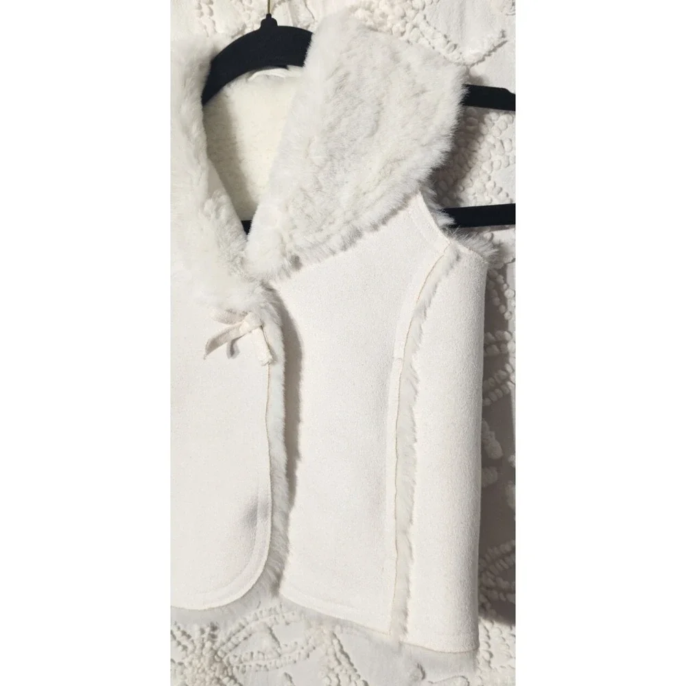 Gap Vest Toddler 2 White Faux Fur‎ Winter Warm Layering Dressy Family Pictures